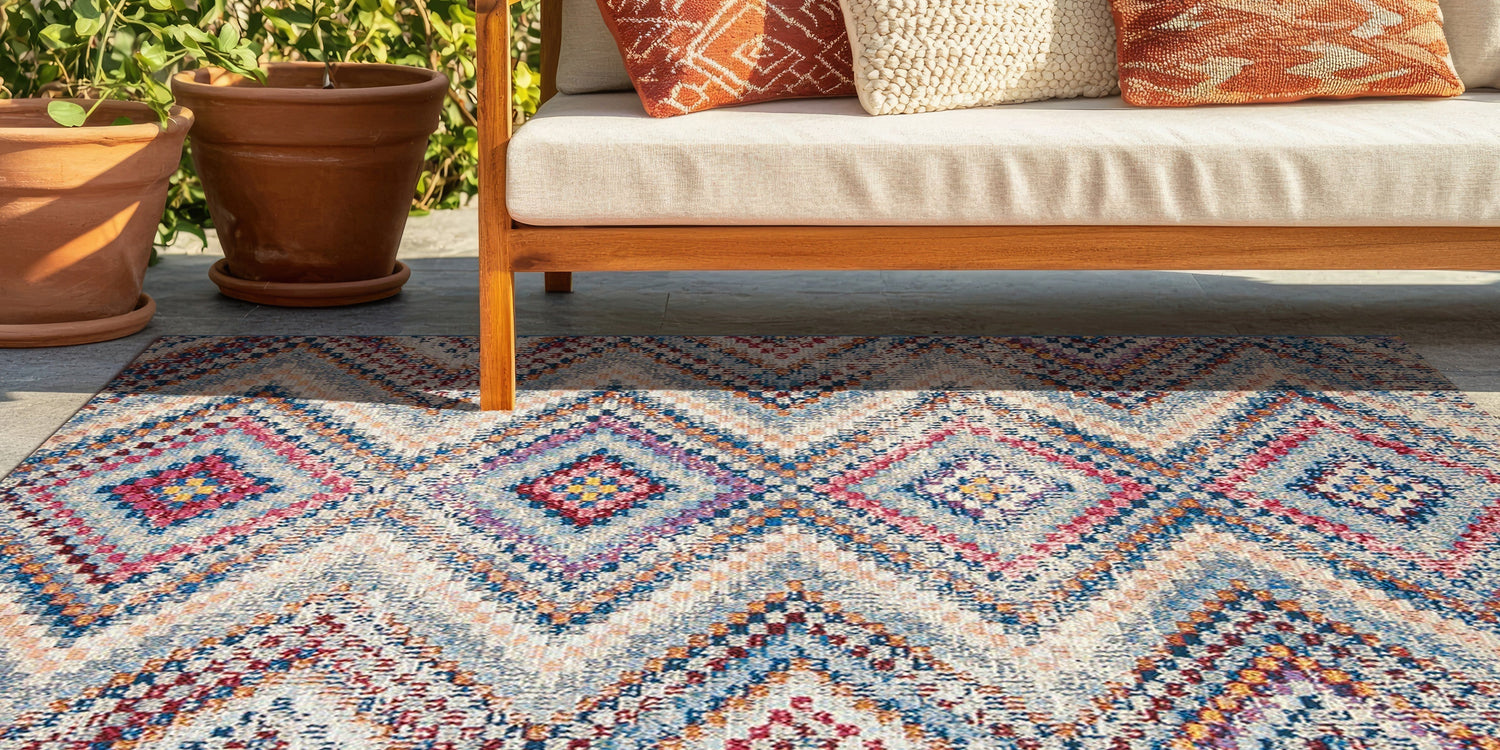 Stil trifft Funktion: Warum ein Outdoorteppich das Must-have für Zuhause ist