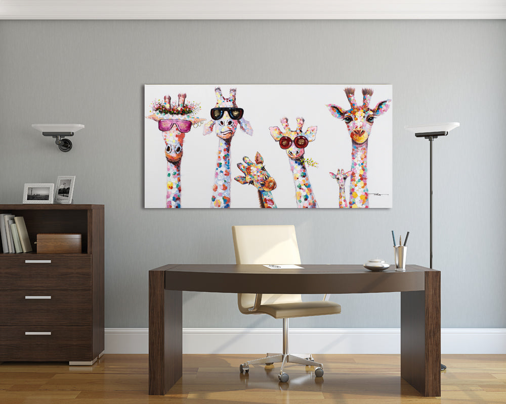 Peinture d'une famille de girafes curieuses