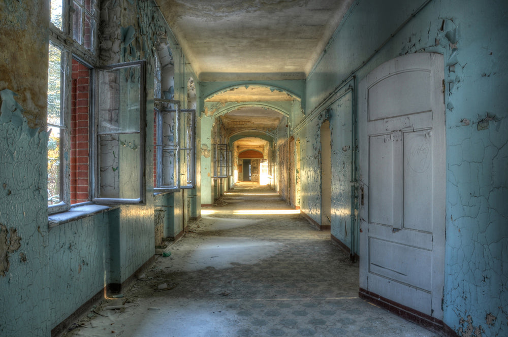 Alubild Lost Place Flur 1