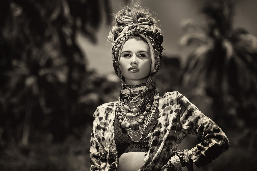 Aluminum Picture Elegant Lady