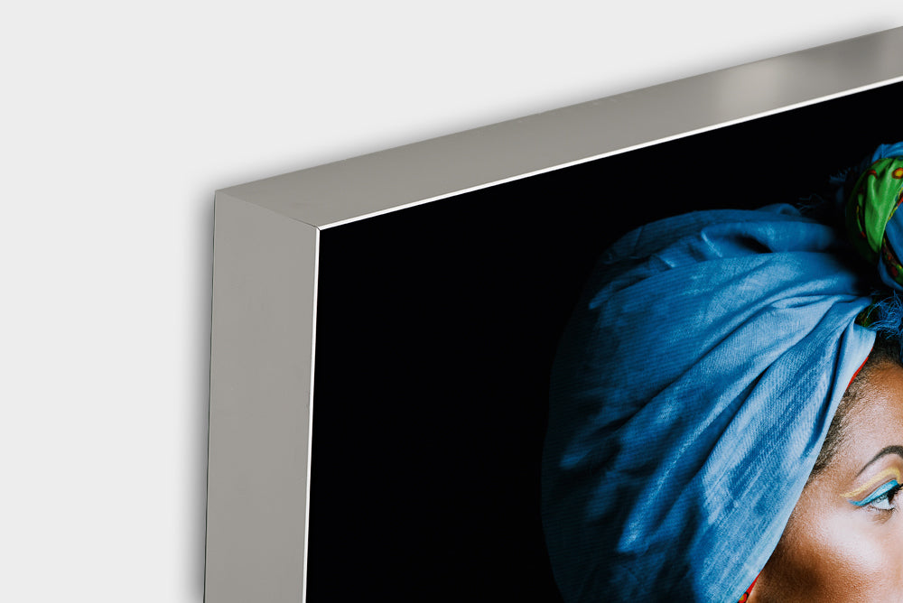 Acoustic image Pro Beauty with blue turban