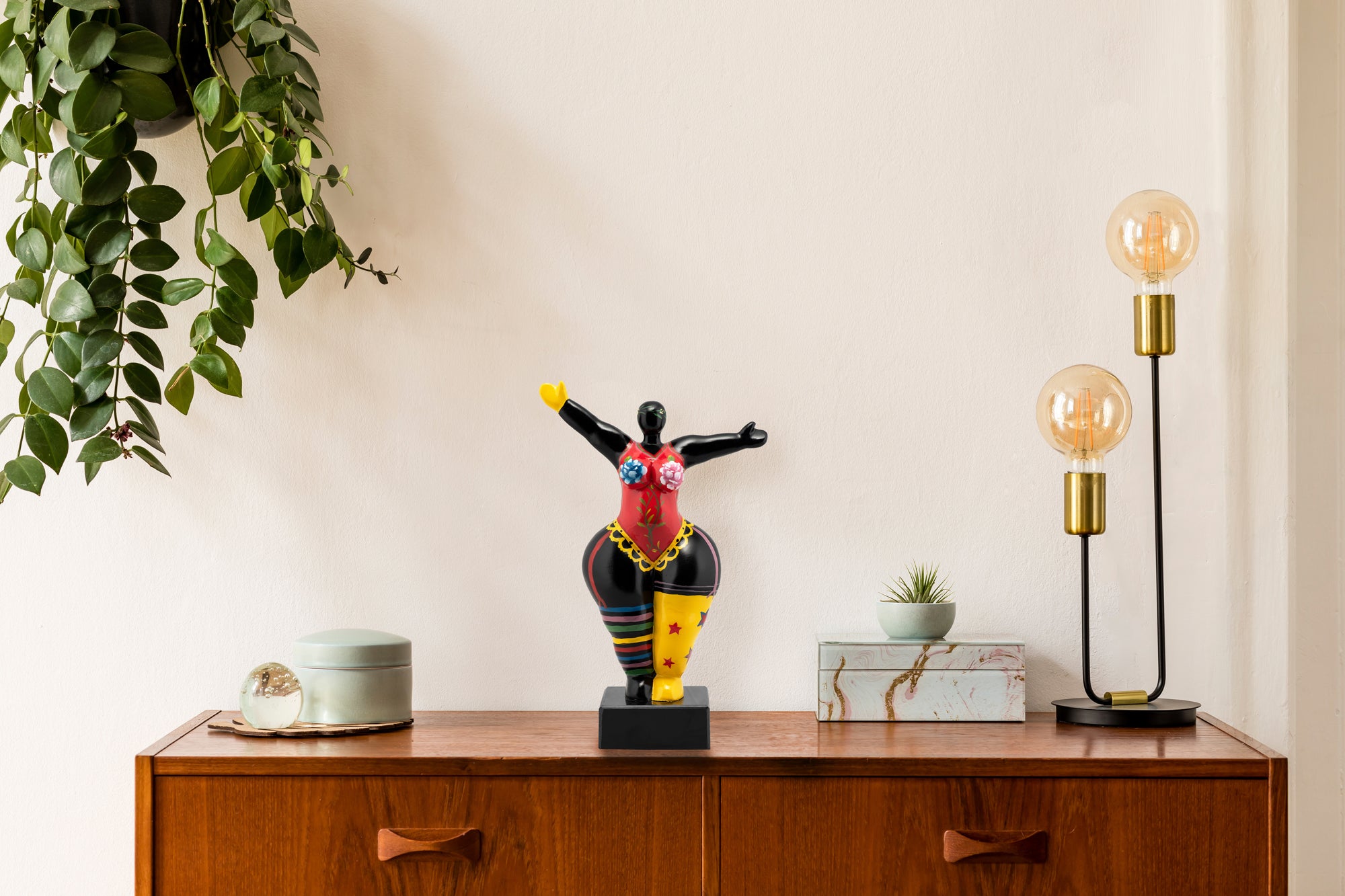 Skulptur Hommage an Niki de Saint Phalle Nana Stil II