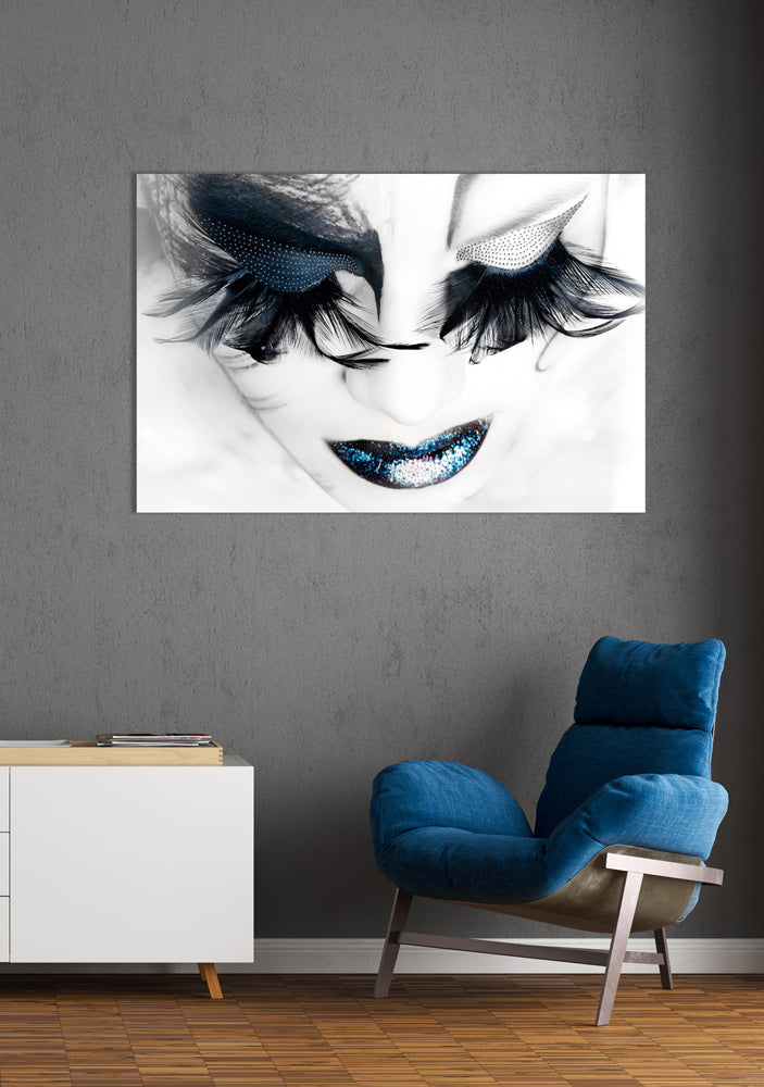 Lady with blue feather eyelashes