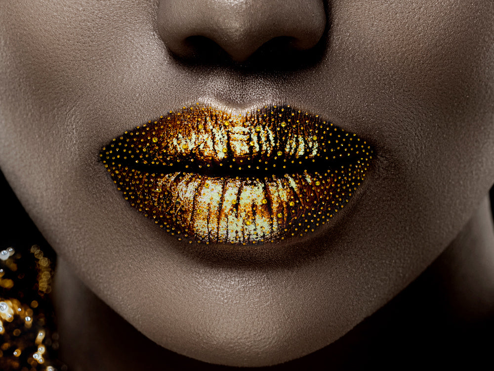 Glass Picture Golden Eyes and Lips Make Up