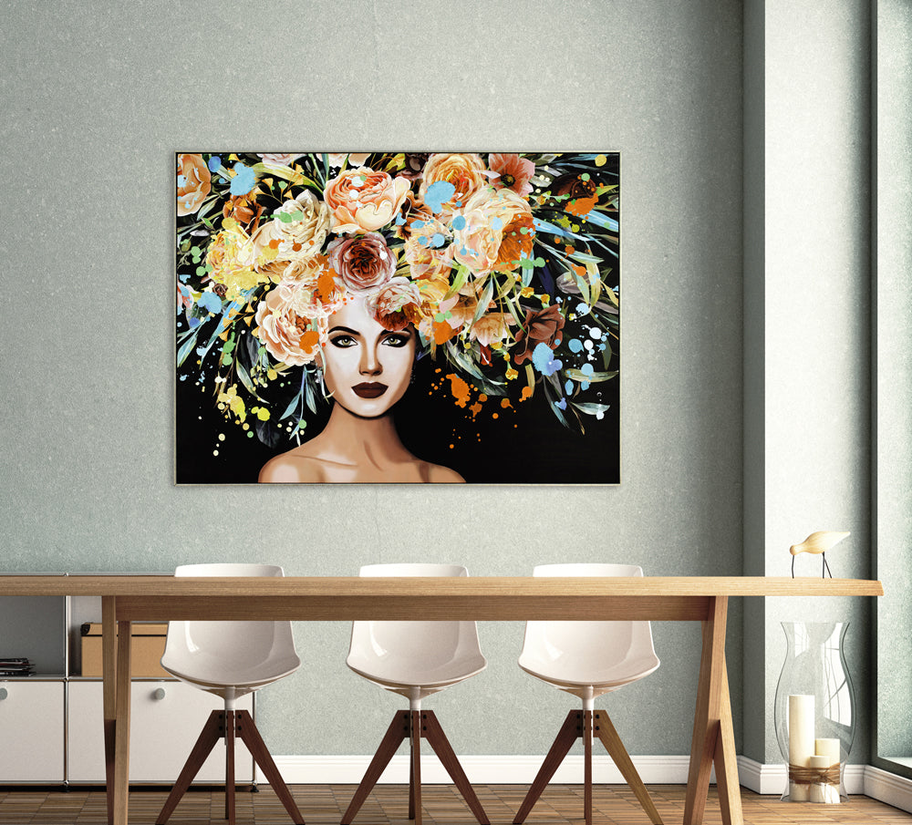 Moderne Schönheit mit Blumenschmuck