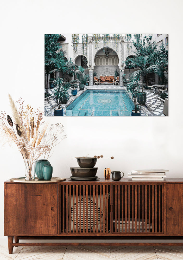 Cour des tableaux en verre à Marrakech