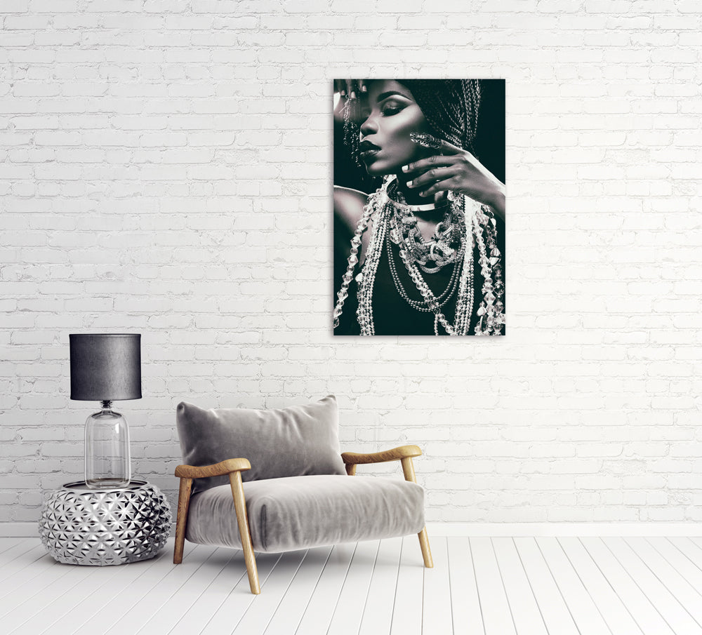 Glass picture Glass picture Beauty with magnificent necklaces