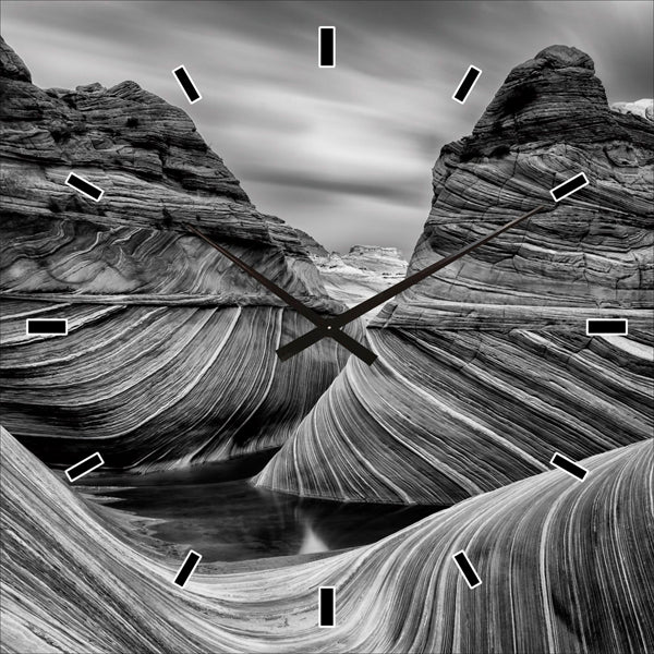 horloge murale formation rocheuse