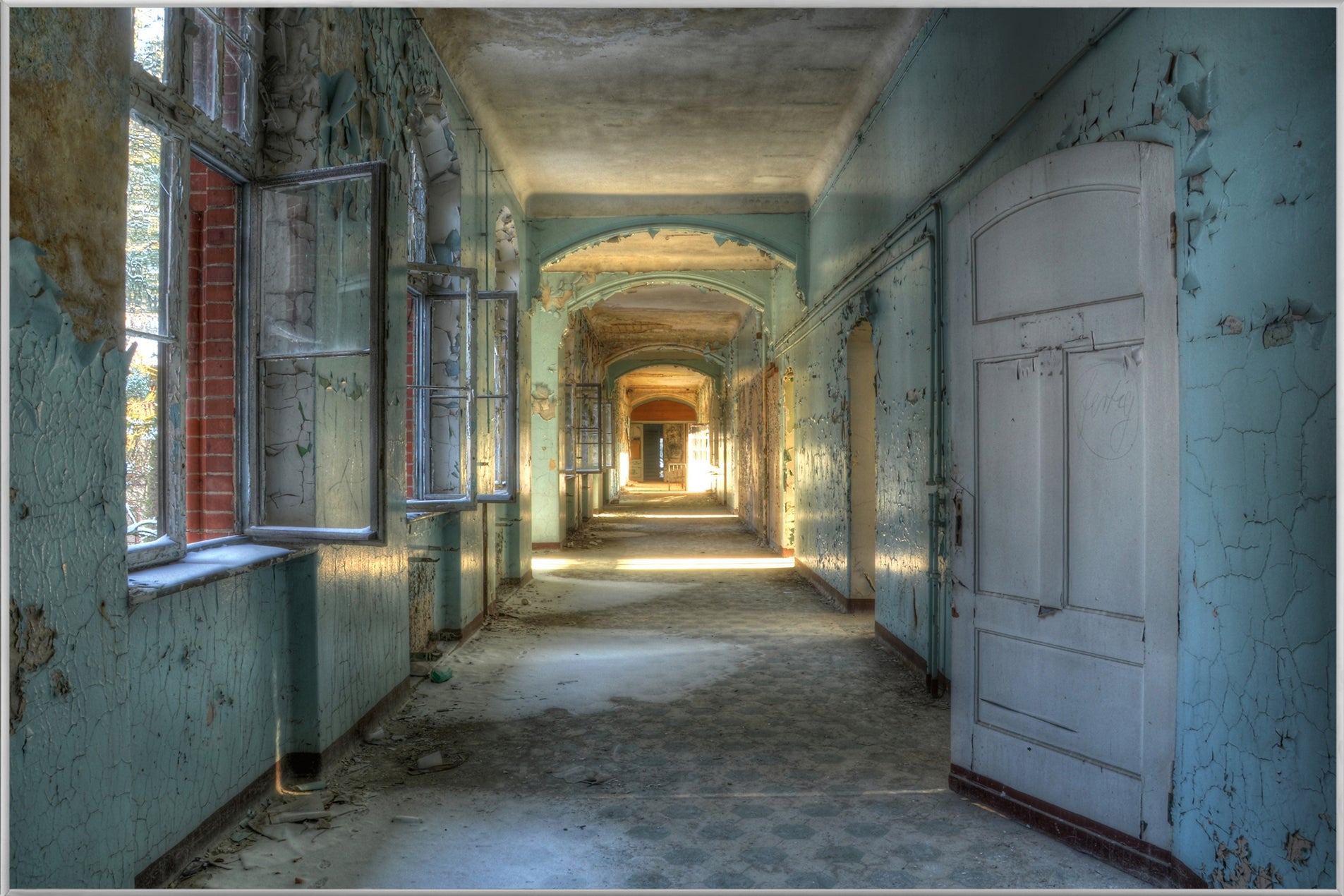 Bild & Rahmen Lost Place Flur 1