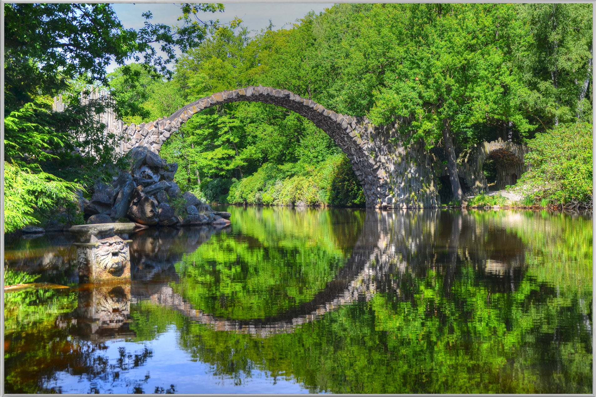 Picture & Frame Rakotz Bridge