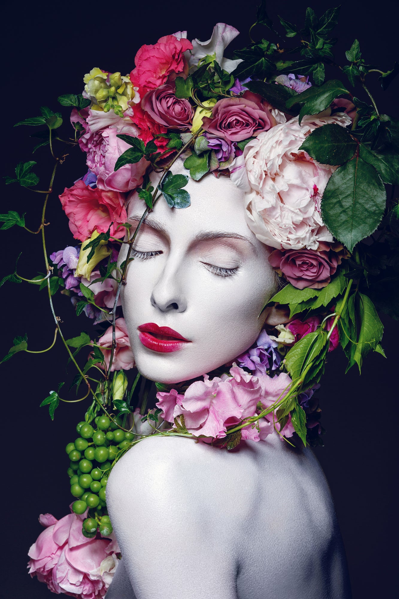 Acrylglasbild Hübsche Frau mit Blumen