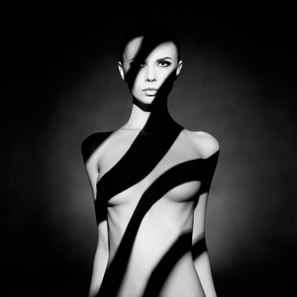 Acrylglasbild Nackte Schönheit in schwarz weiß