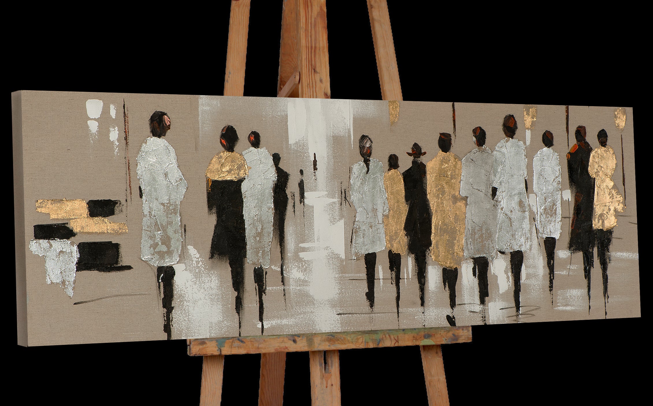 Défilé de mode peint avec de l'or et de l'argent