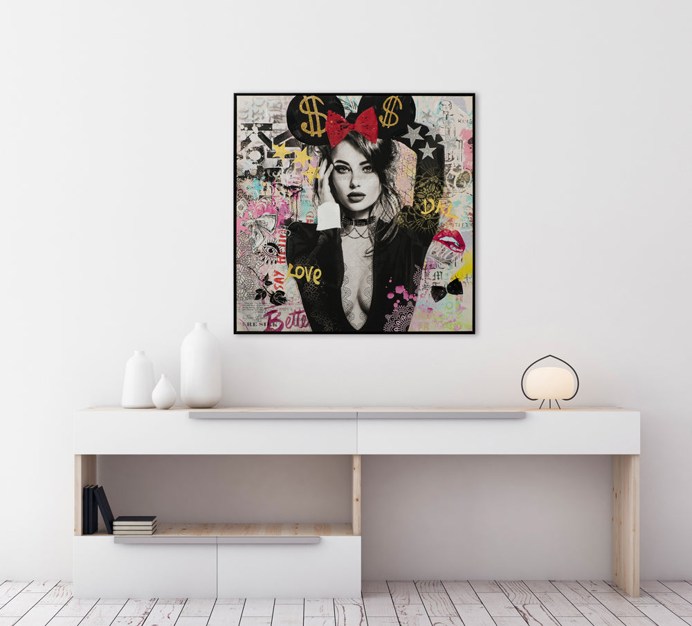 Painting Street Art "Play-Mouse"