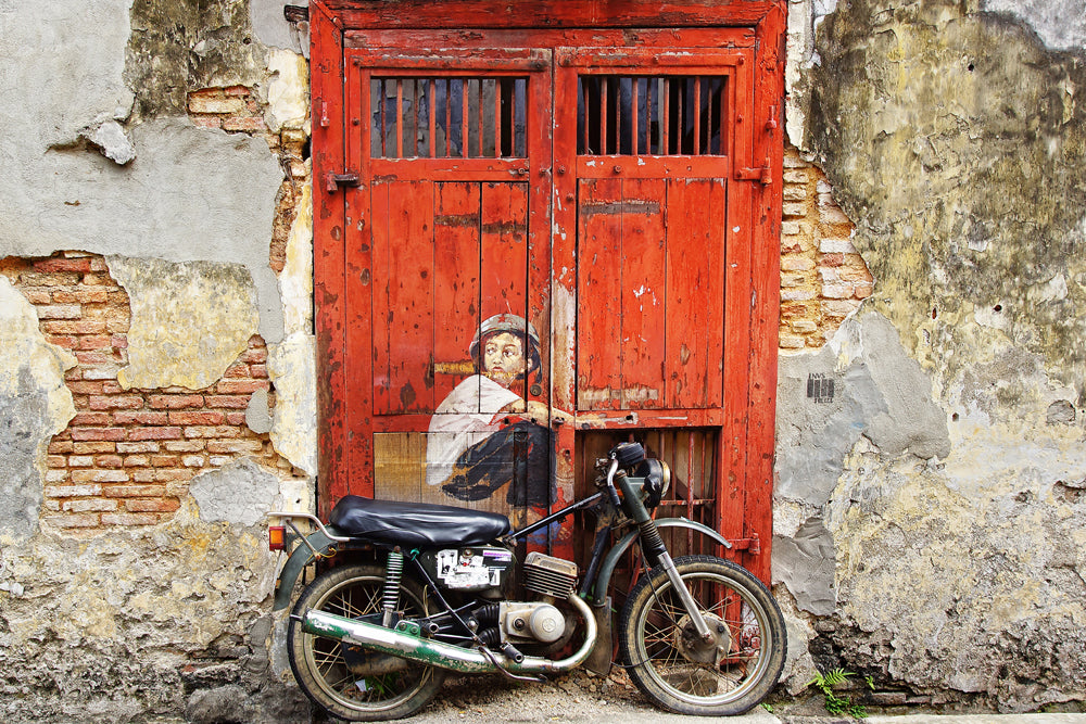 Aluminum picture Street Art with moped