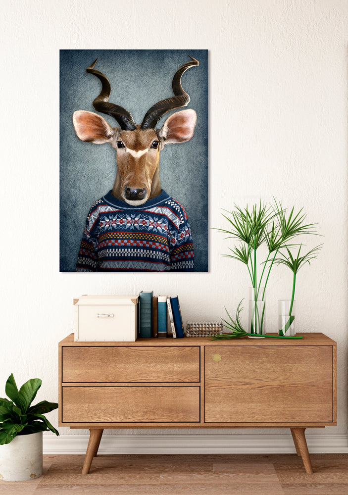 Aluminum picture Antelope with sweater