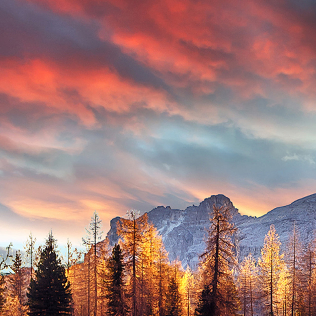 Aluminum picture Reflecting Mountains at Sunrise
