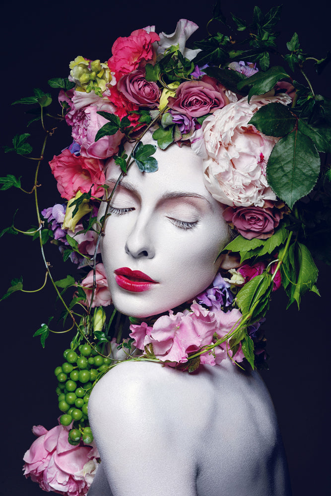 Akustikbild Slim Hübsche Frau mit Blumen