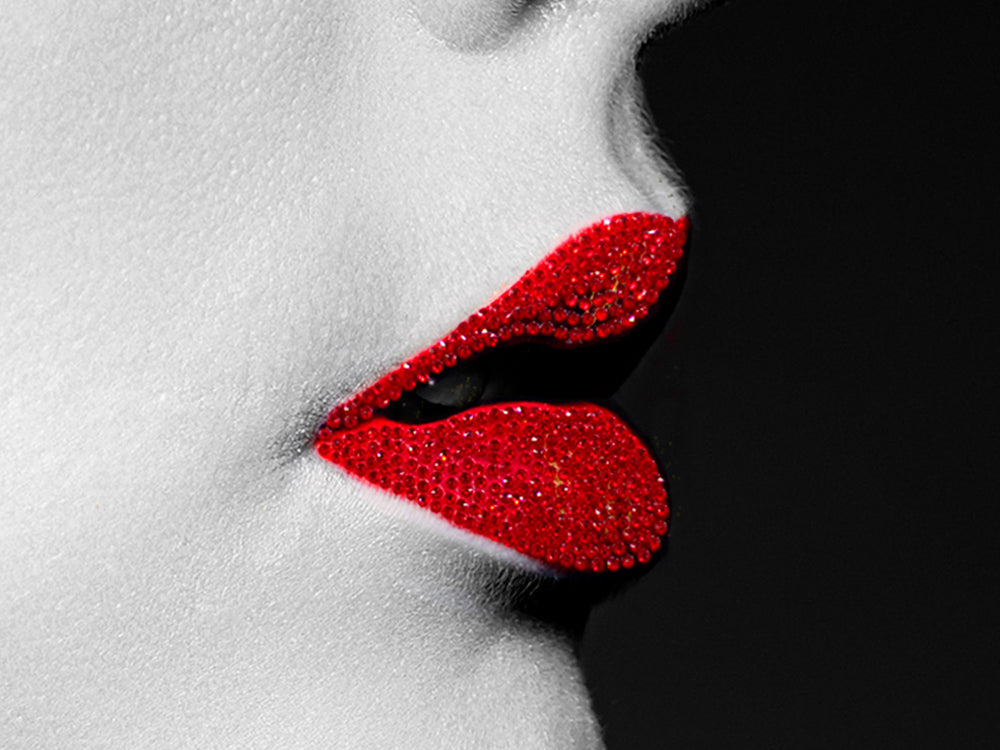 Glass picture Woman with red accents