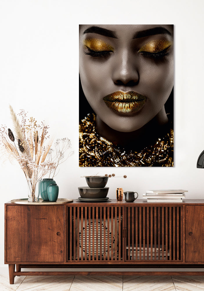 Glass Picture Golden Eyes and Lips Make Up