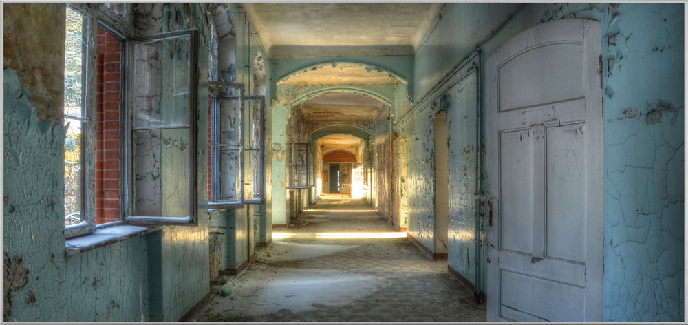 Image et cadre Lost Place Couloir 1
