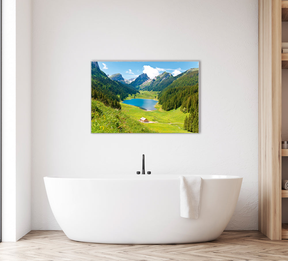 Picture &amp; Frame Lake in the valley between the mountains