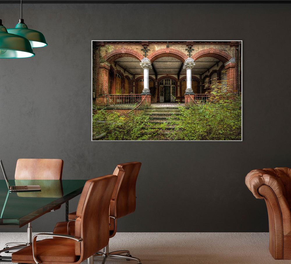 Picture &amp; Frame Lost Place