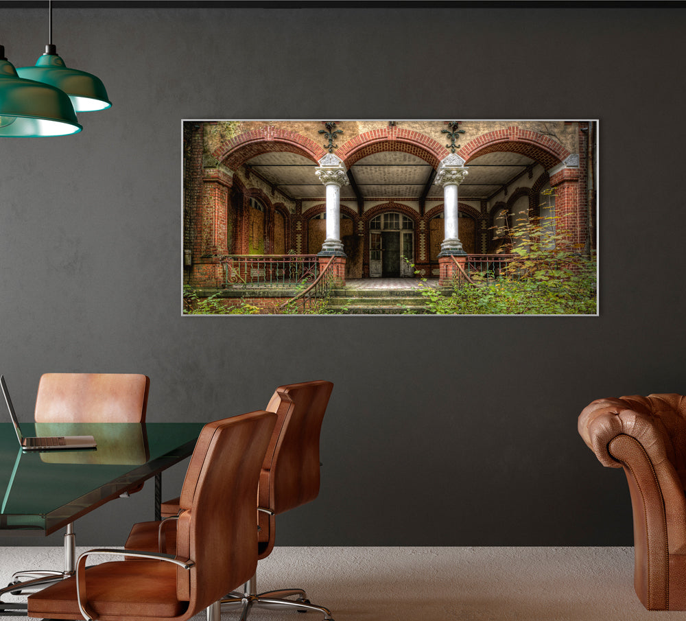 Picture &amp; Frame Lost Place