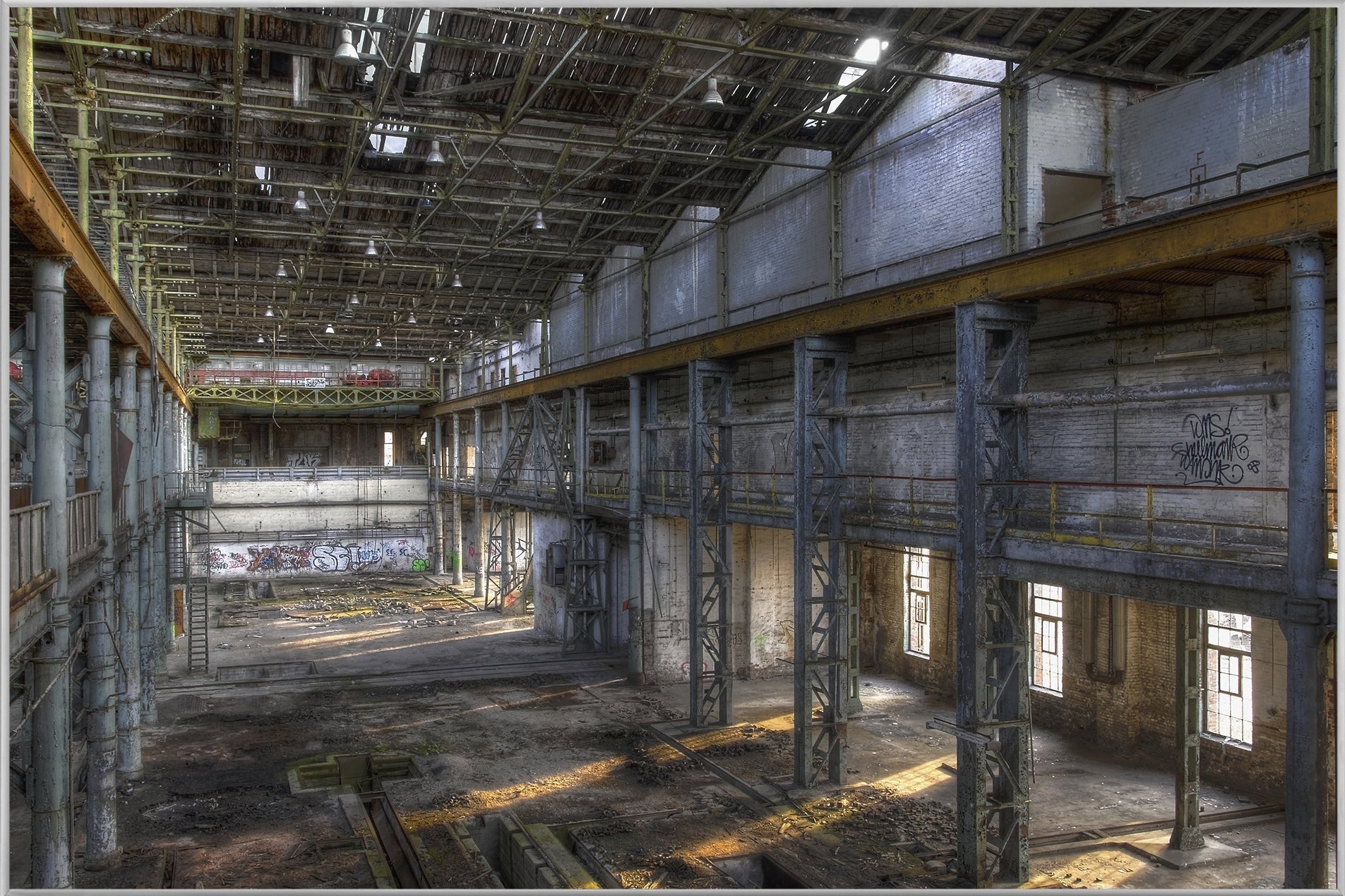 Picture &amp; Frame Factory Hall 2
