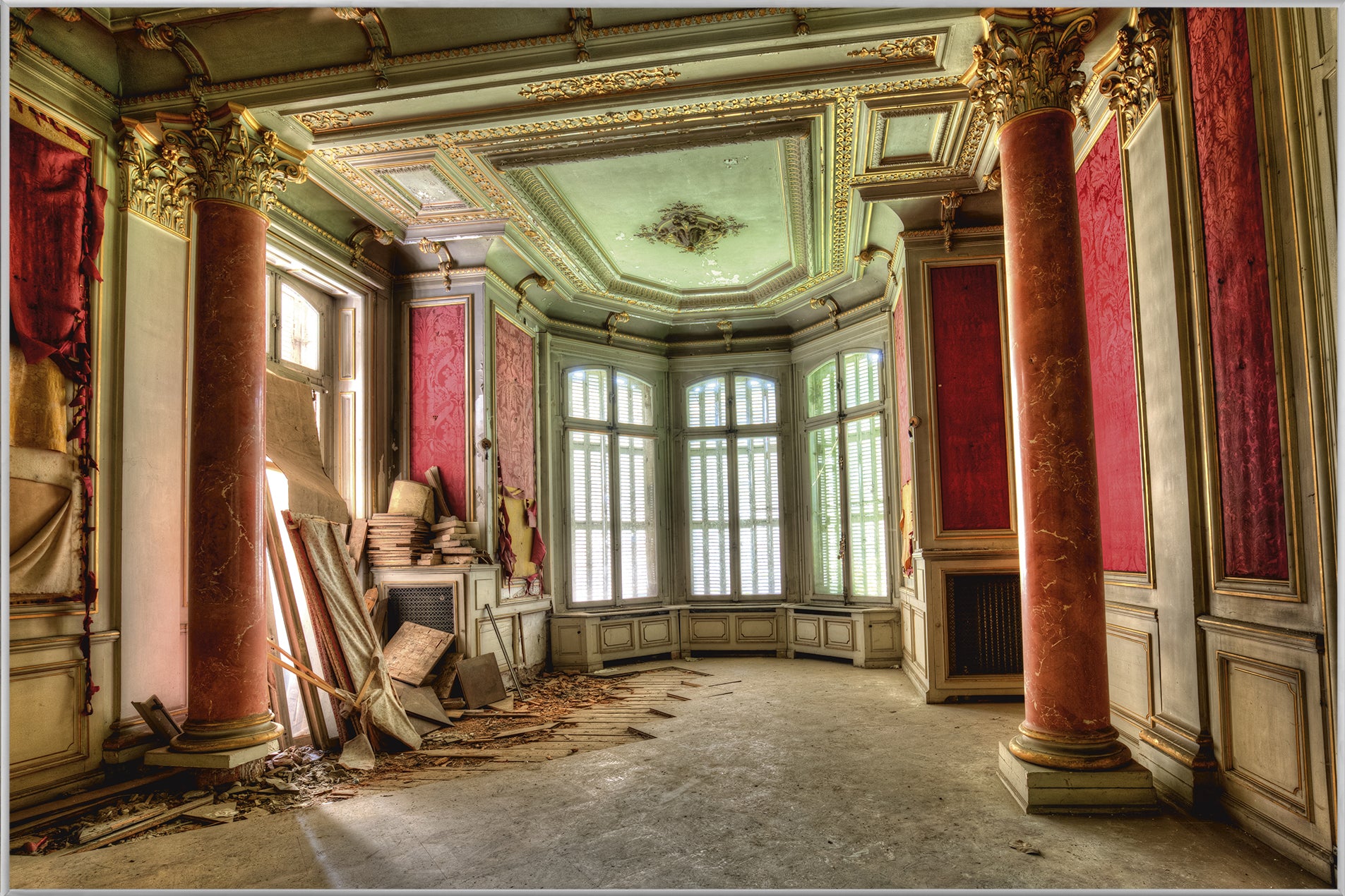 Picture &amp; Frame Lost Place Salon