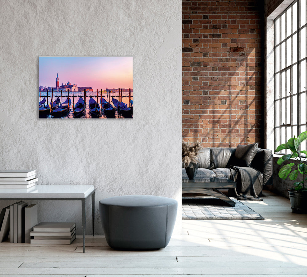 Picture &amp; Frame Gondoliers in Venice