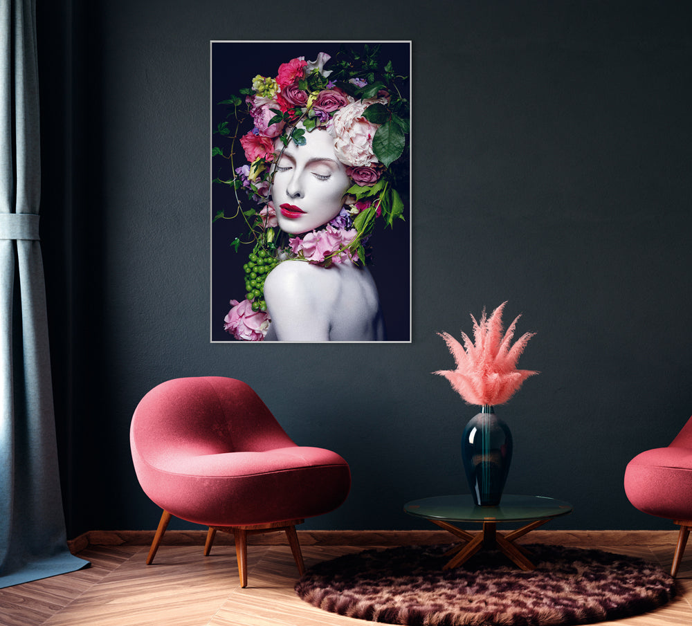 Picture &amp; Frame Pretty Woman with Floral Wig