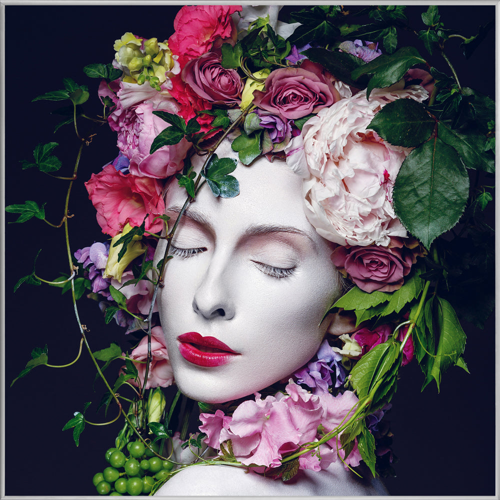 Picture &amp; Frame Pretty woman with flowers
