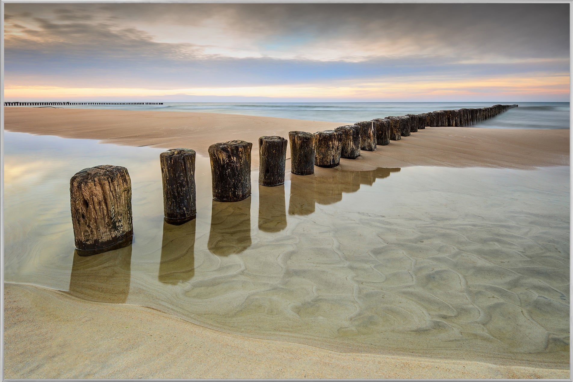 Picture &amp; Frame Breakwater 1