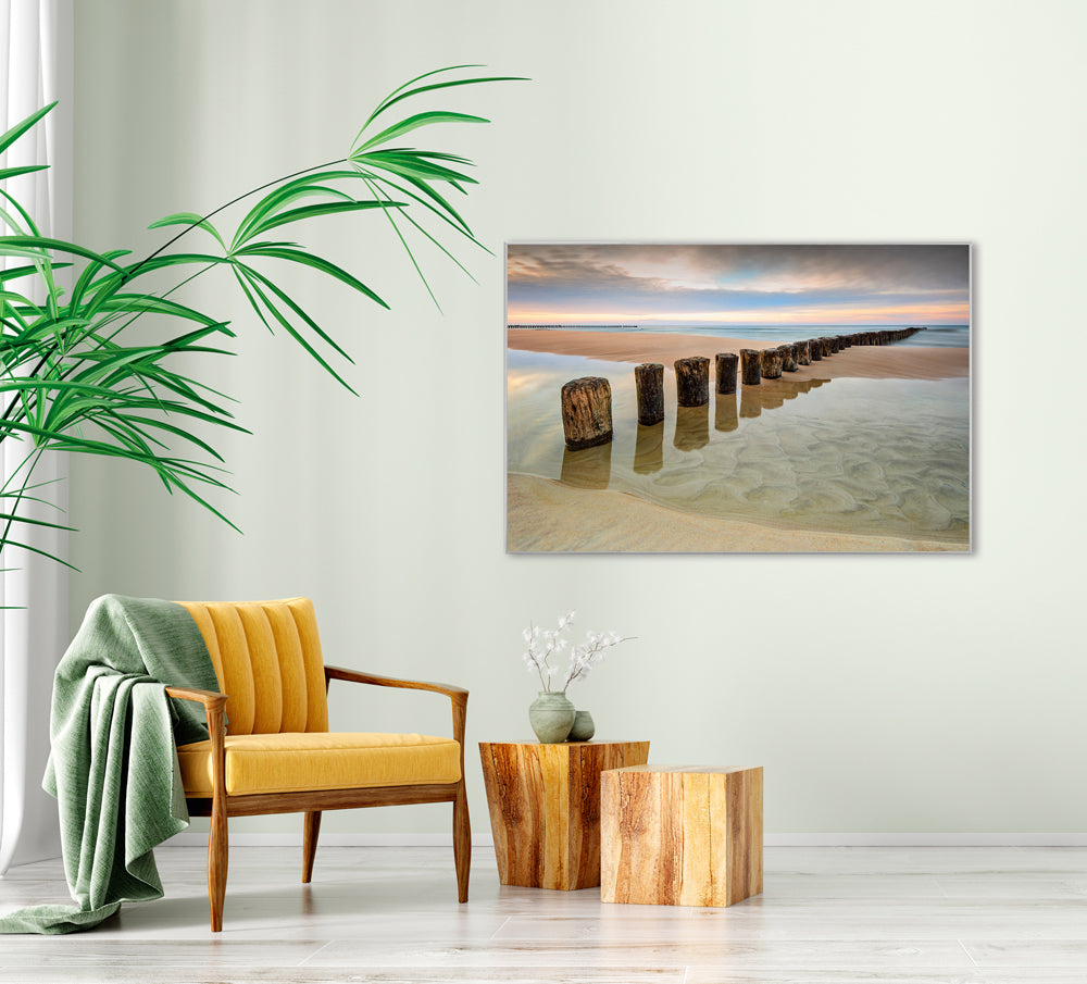 Picture &amp; Frame Breakwater 1