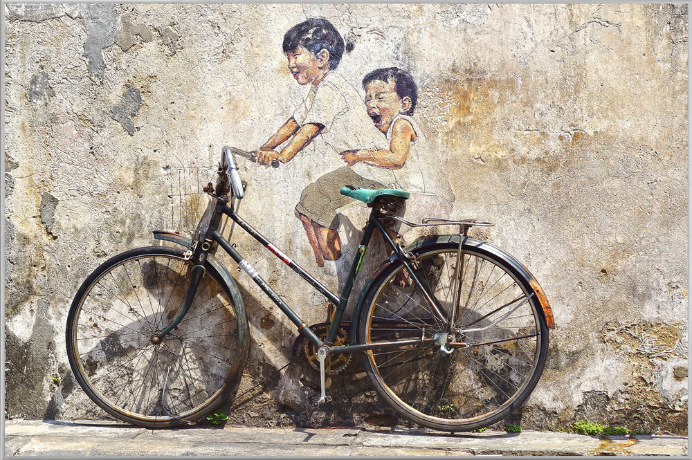 Picture &amp; Frame Street Art with Bicycle