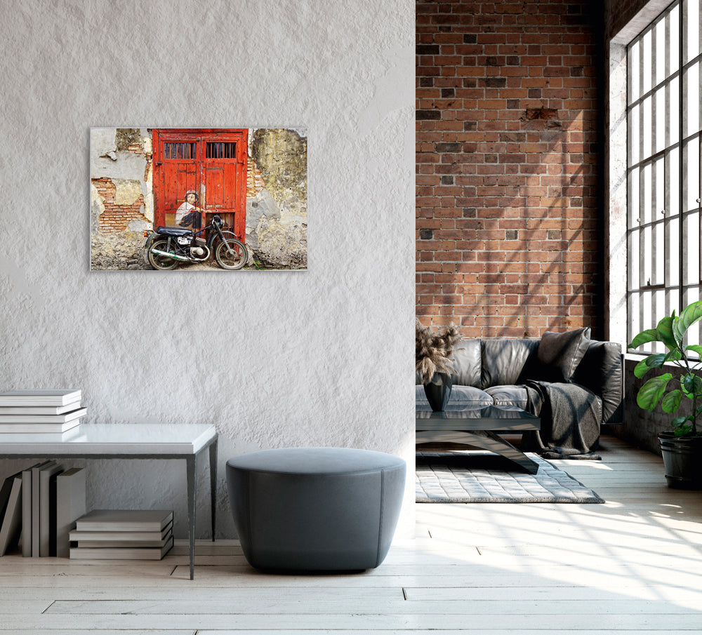 Picture &amp; Frame Street Art with Moped