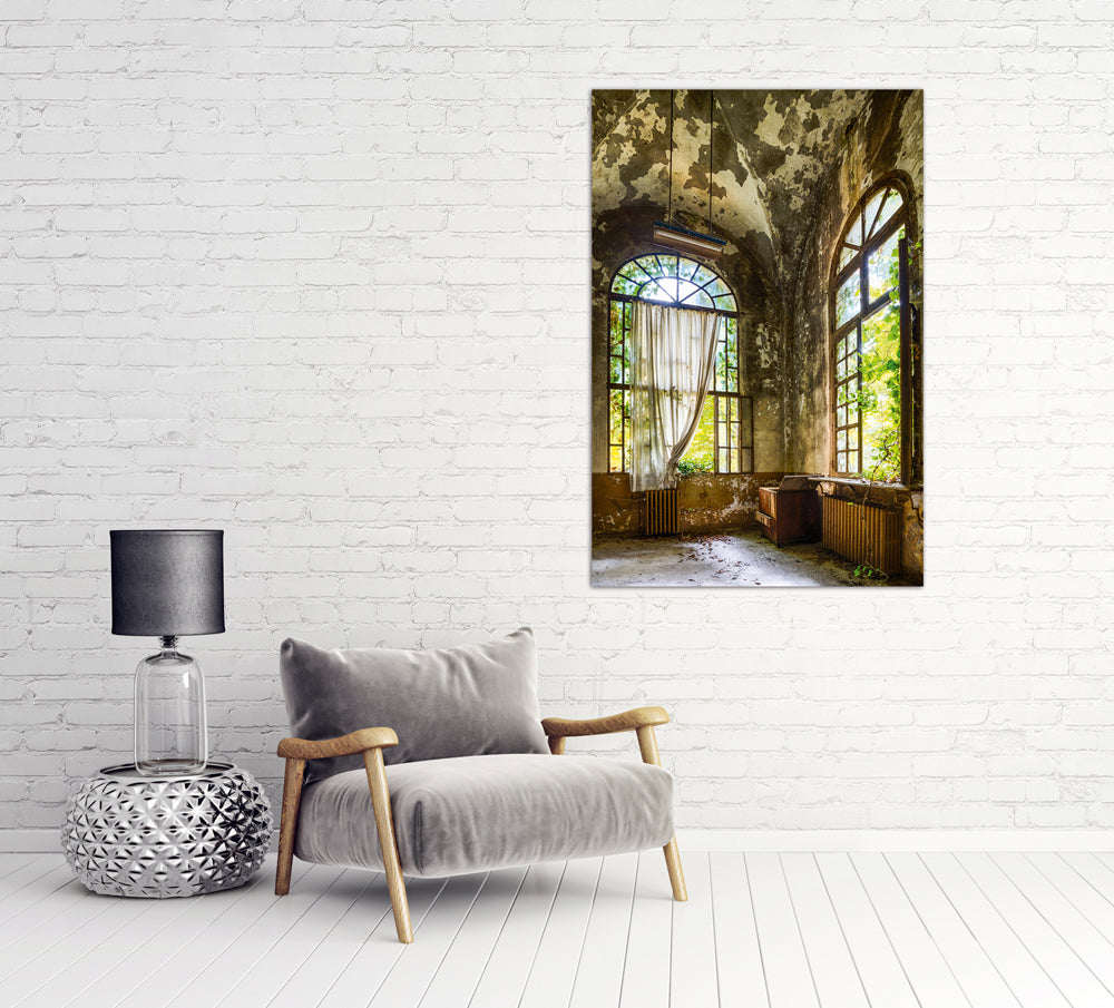 Acrylglasbild Raum in verlassener Villa