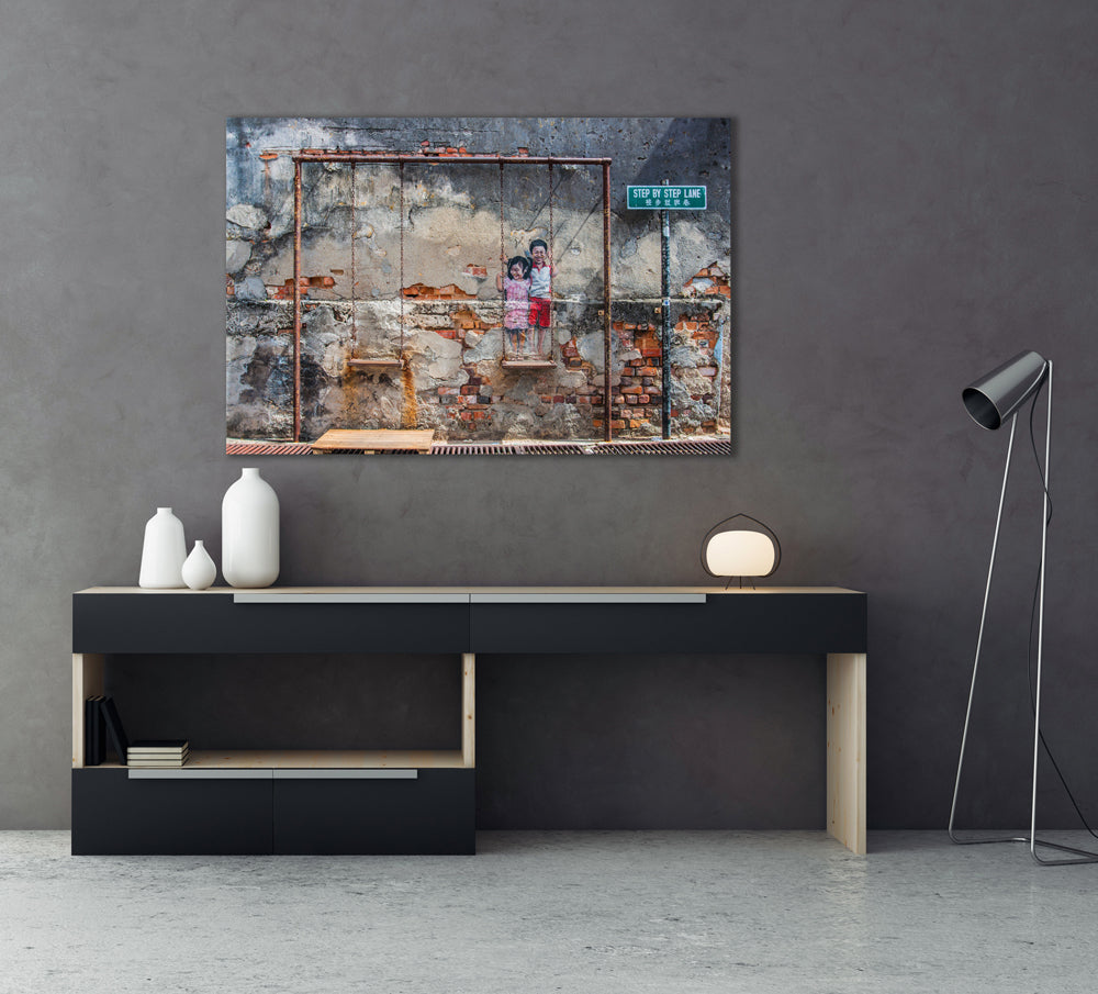 Acrylglasbild Street Art mit Schaukel