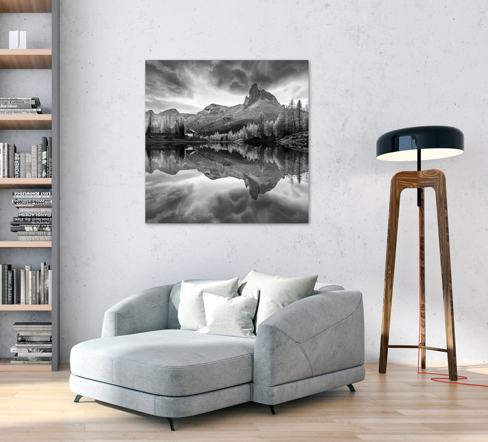 Tableau en verre acrylique - Montagnes réfléchissantes au lever du soleil