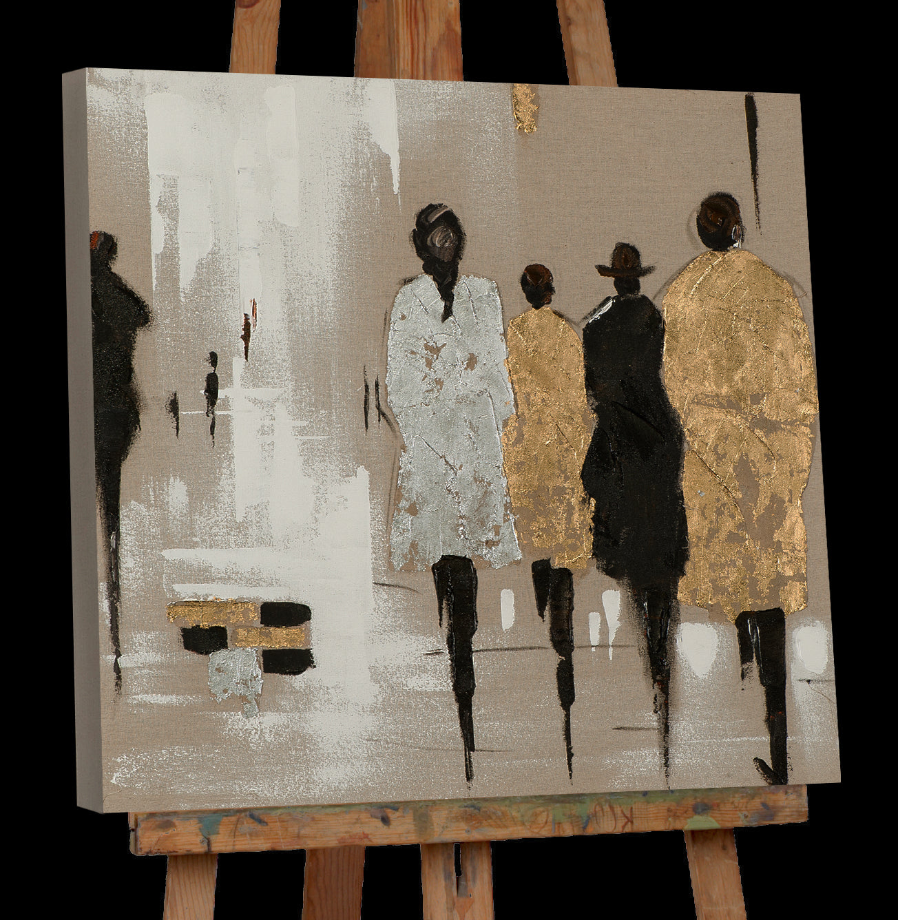 Painting fashion show with gold and silver