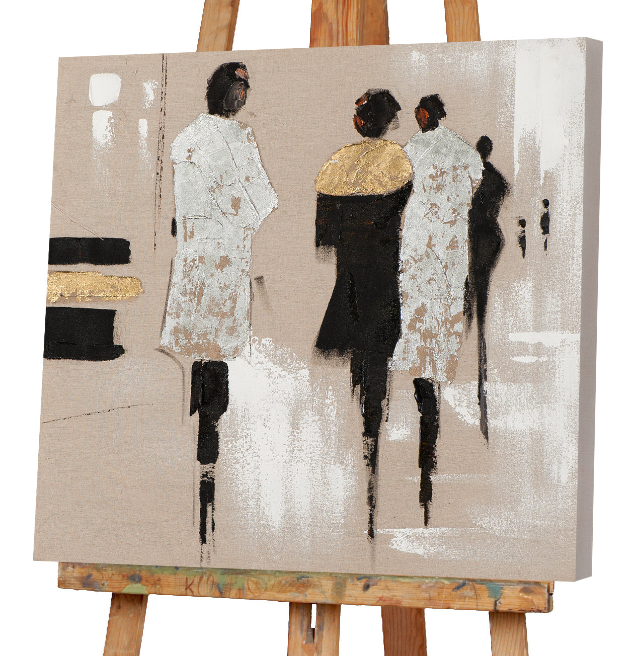 Painting fashion show with gold and silver