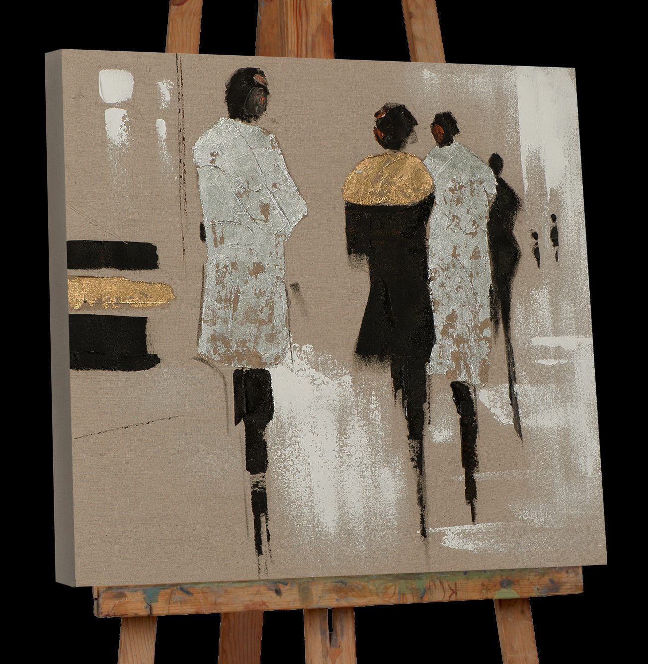 Painting fashion show with gold and silver